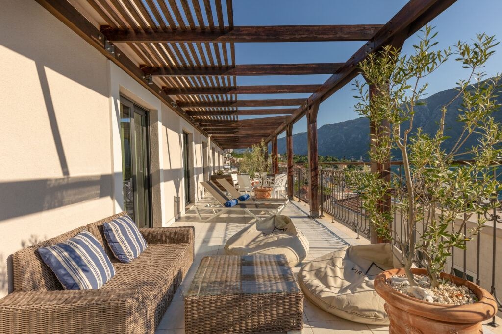 rooms-two-bed-room-sea-view-suite