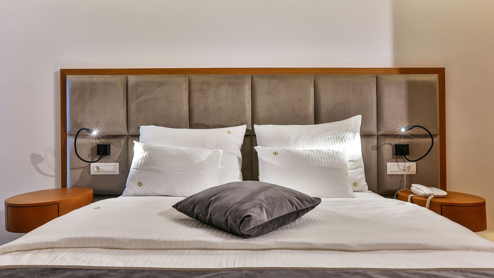 rooms-double-economy-room