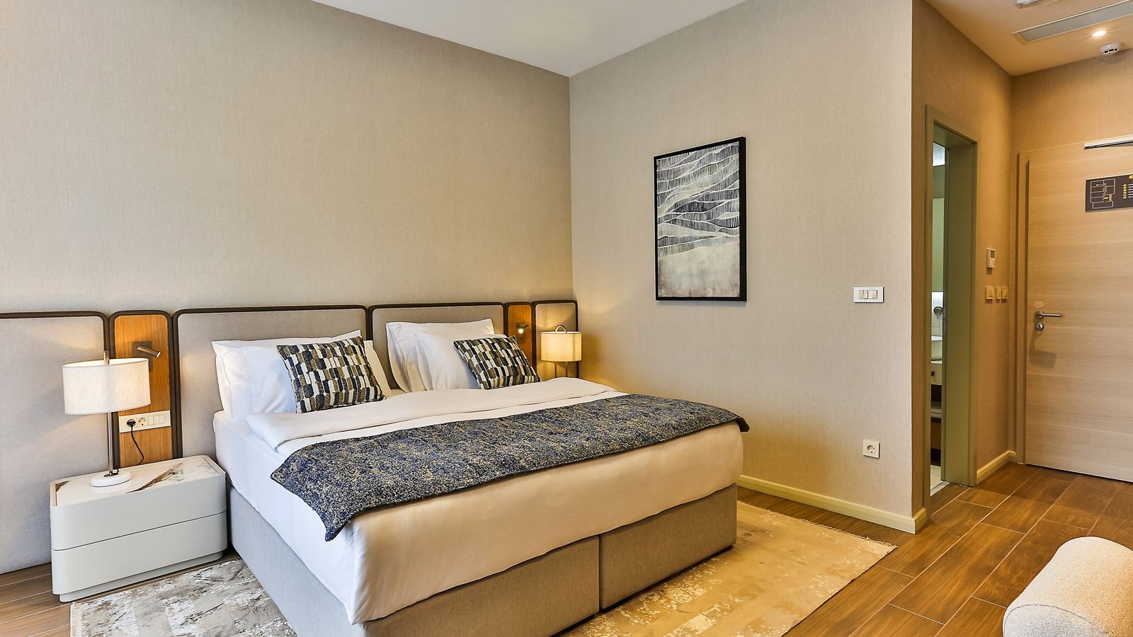 rooms-deluxe-double-room-with-extrabed