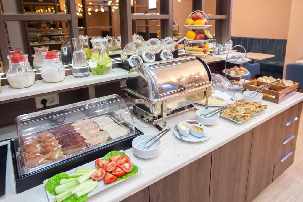 restaurants-restaurants