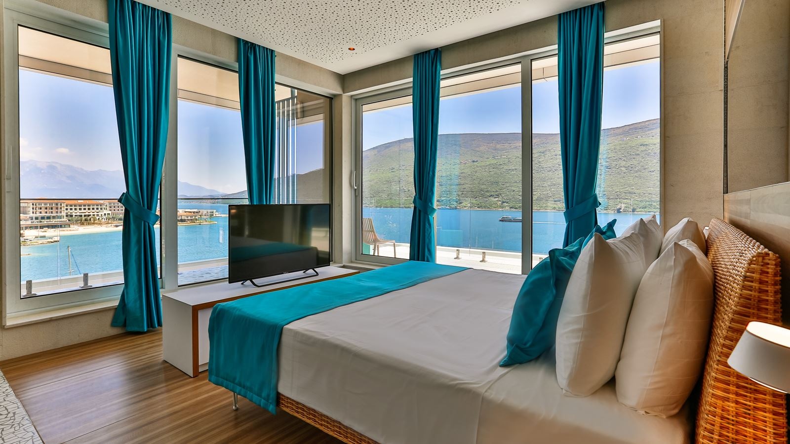 rooms-superior-suite-sea-view