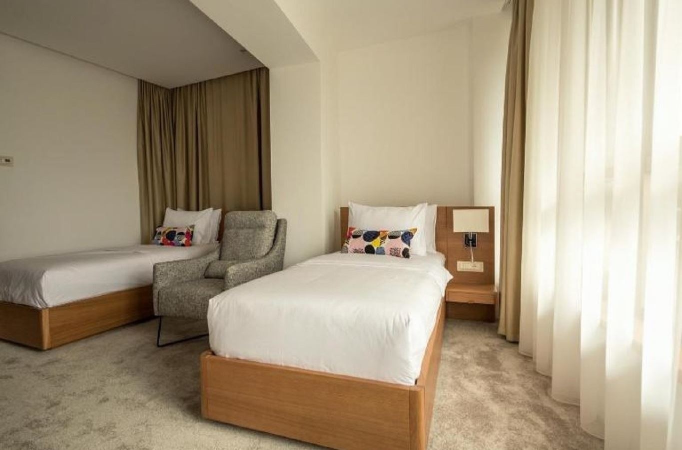 rooms-family-suite-garden-view