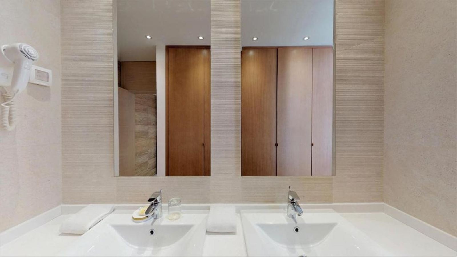 rooms-duplex-suite-sea-view-room