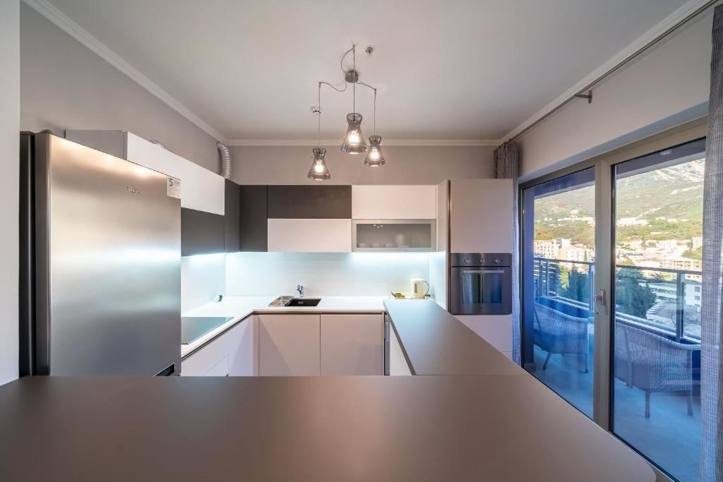 rooms-three-bedroom-suite-sea-view