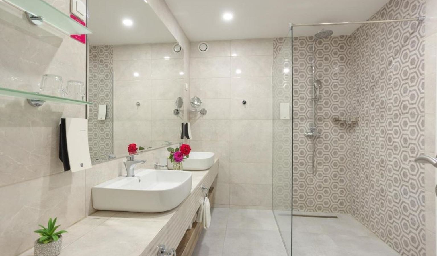 rooms-premium-two-bedroom-suite