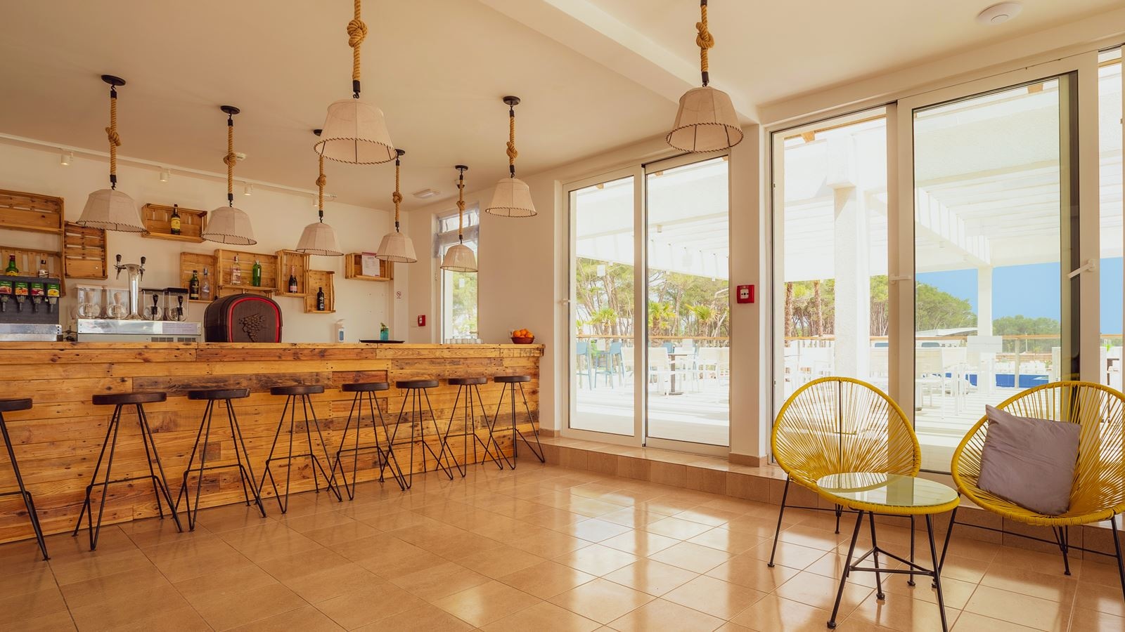 bars-sunset-pool-bar