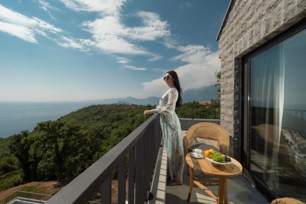 rooms-connecting-room-with-big-terrace-4-pax