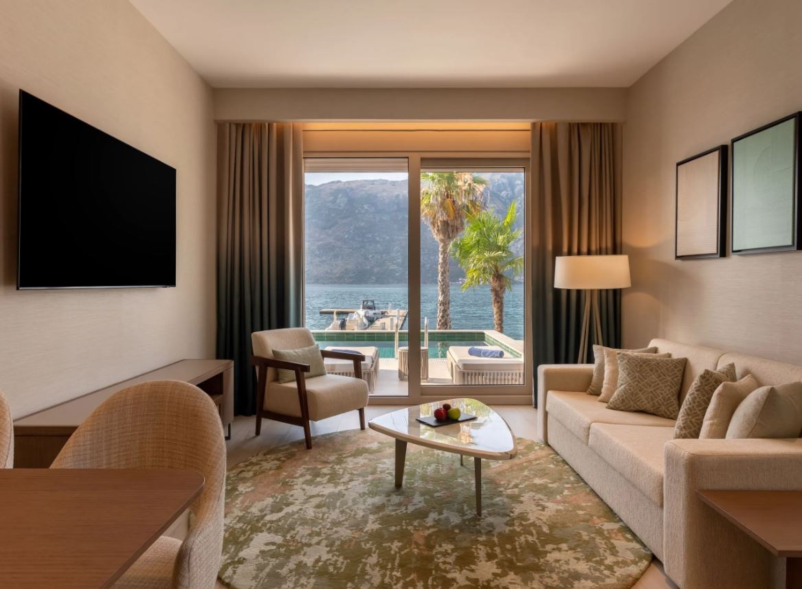 rooms-1-bedroom-apartment-with-poolhot-tub-deluxe