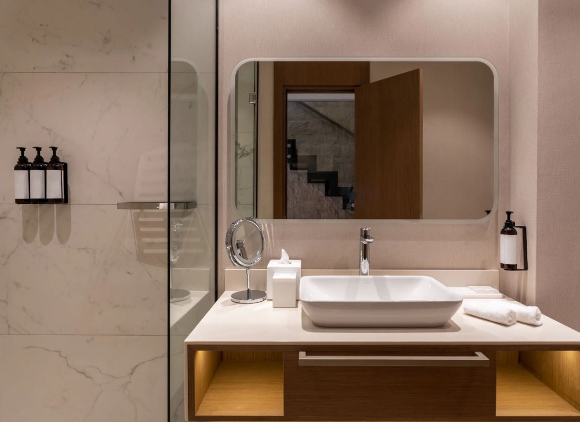 rooms-1-bedroom-apartment-with-poolhot-tub-deluxe