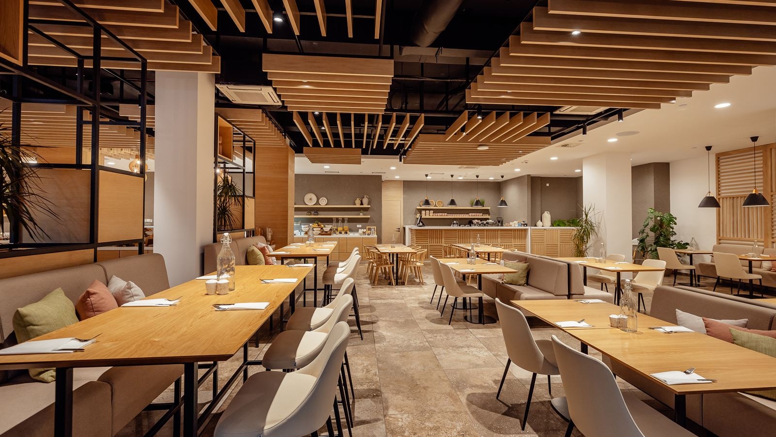 restaurants-restaurants