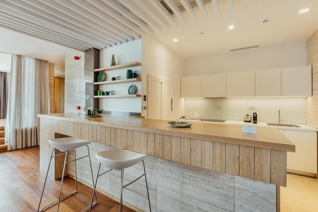 rooms-signature-suite-sea-view