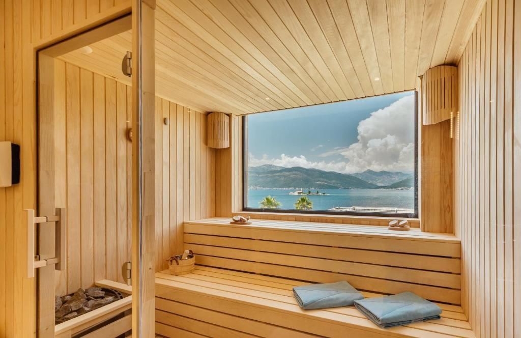 rooms-signature-suite-sea-view