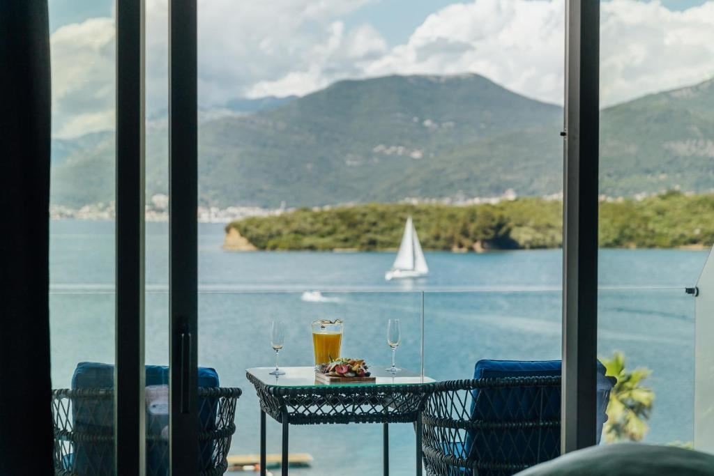 rooms-luux-room-sea-view