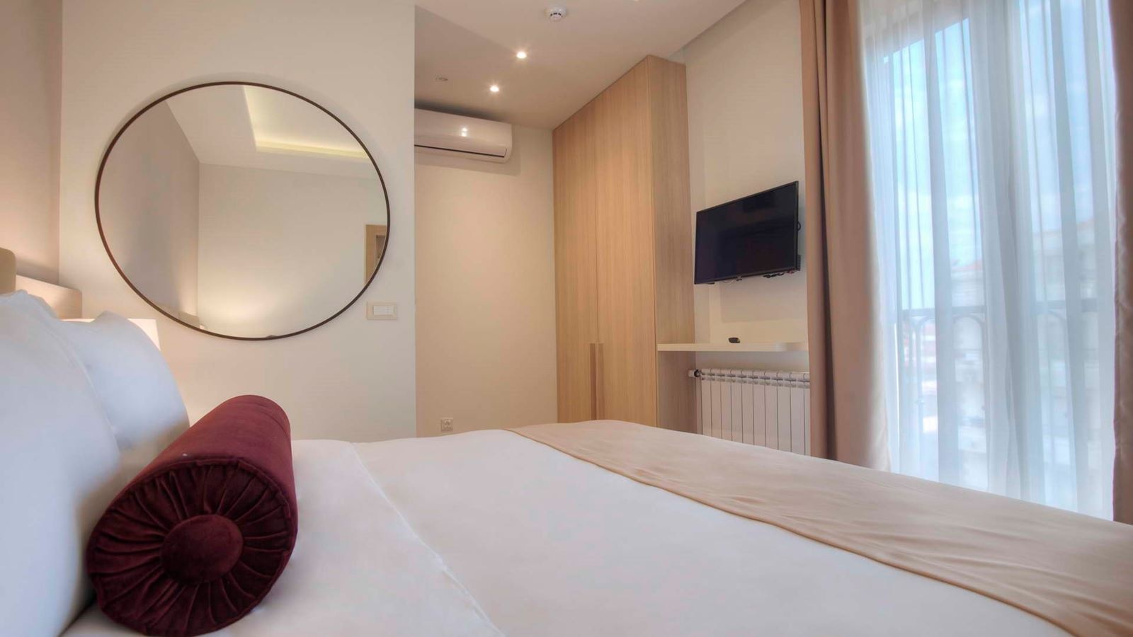 rooms-standard-double-room