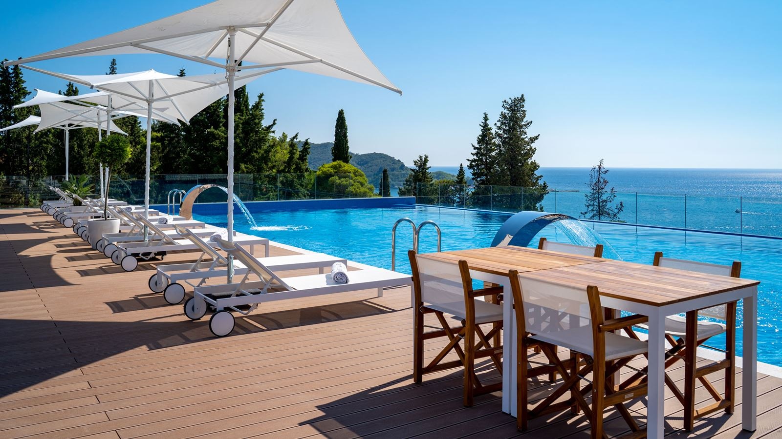 bars-pool-bar--infinity-pool-club