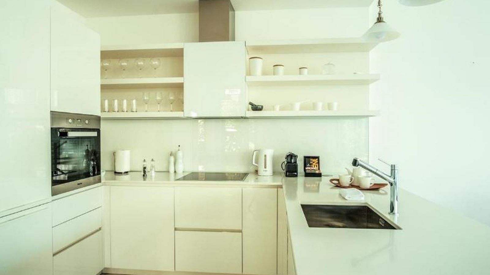 rooms-one-bedroom-deluxe-residence-sea-side-line