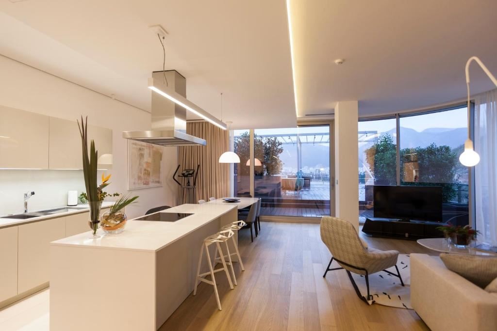 rooms-two-bedrooms-deluxe-residence-sea-side-line