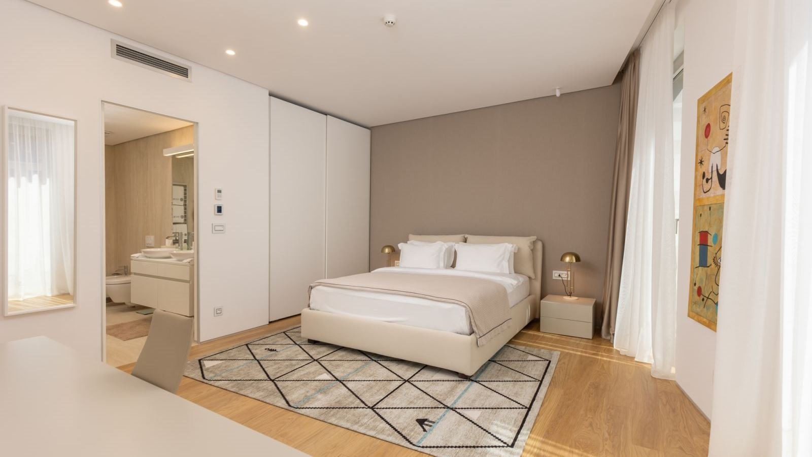 rooms-four-bedrooms-penthouse-garden-line