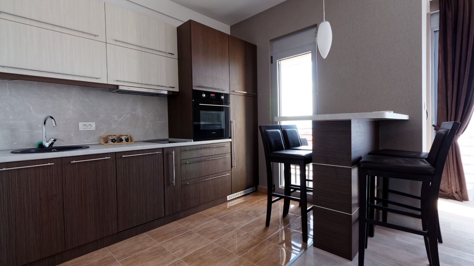 rooms-apartment-sea-view-three-bedrooms