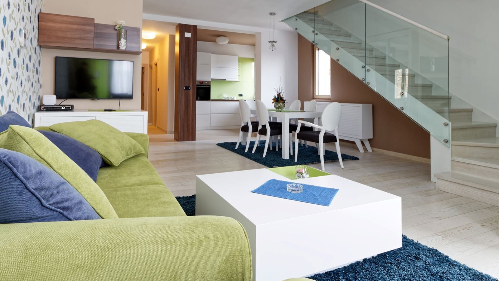 rooms-apartment-sea-view-three-bedrooms