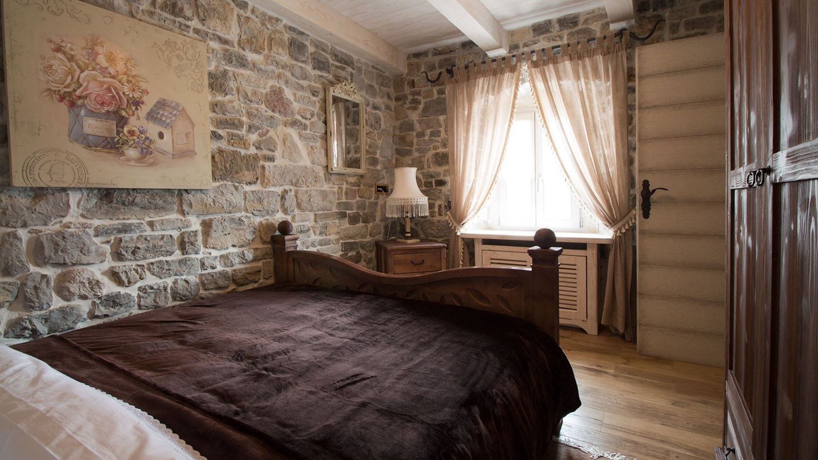 rooms-villa-three-bedrooms