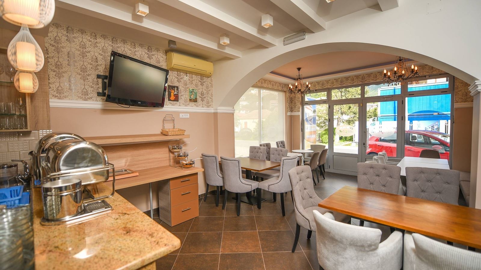 restaurants-restaurants