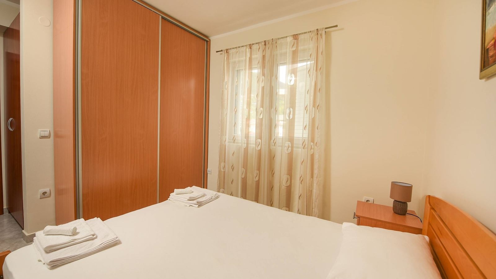 rooms-apartment-capacity-4-one-bedroom