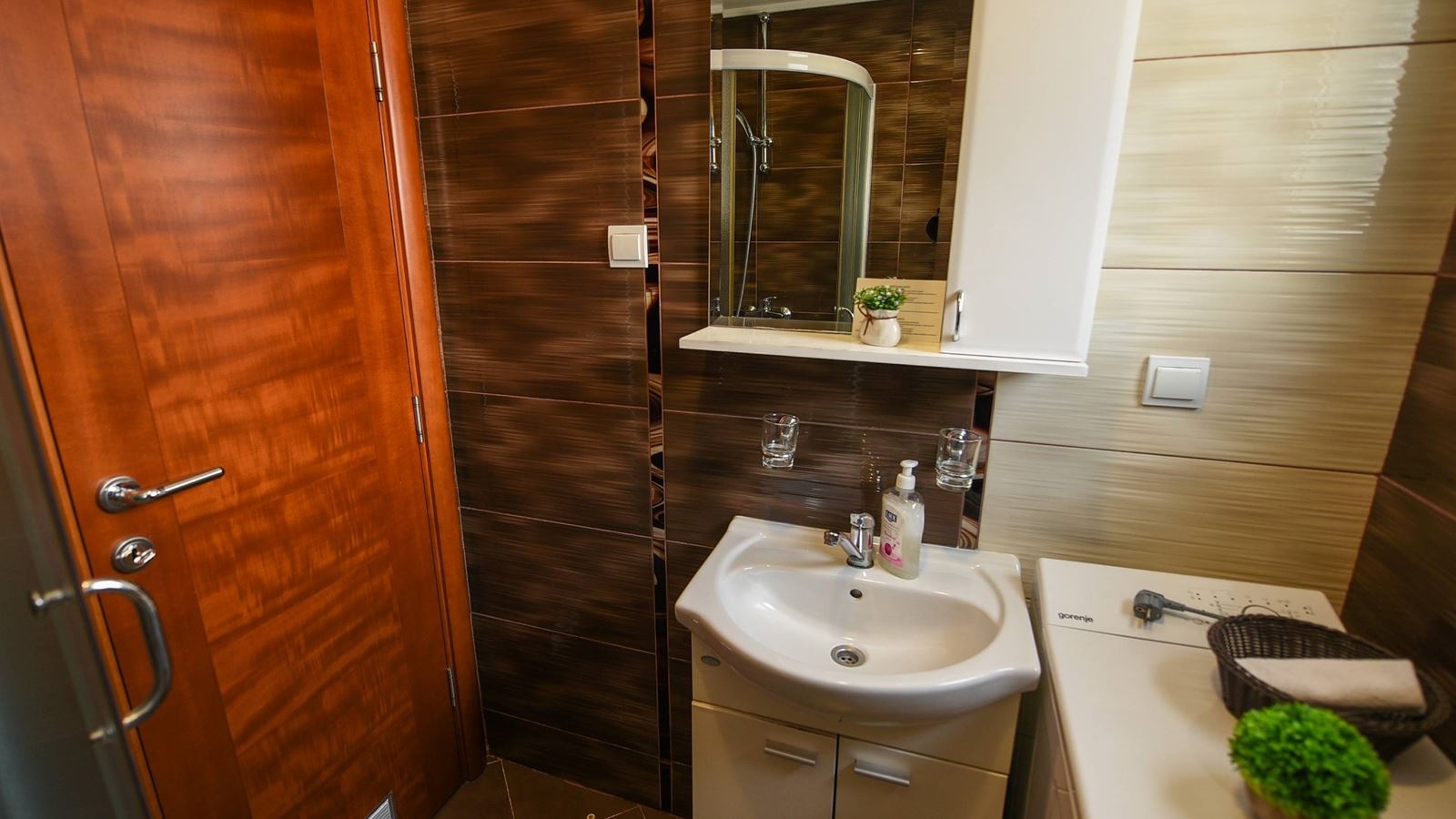 rooms-apartment-capacity-5-one-bedroom