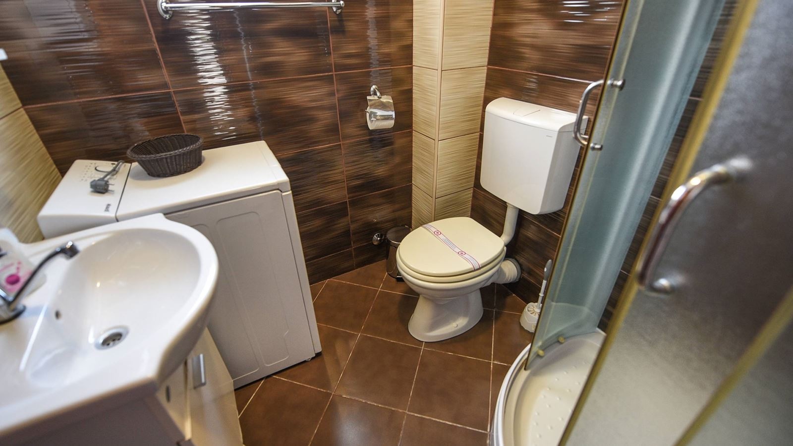 rooms-apartment-capacity-5-one-bedroom