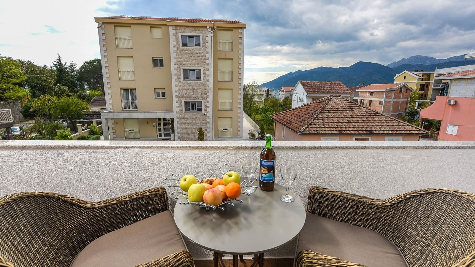 rooms-apartment-capacity-5-one-bedroom