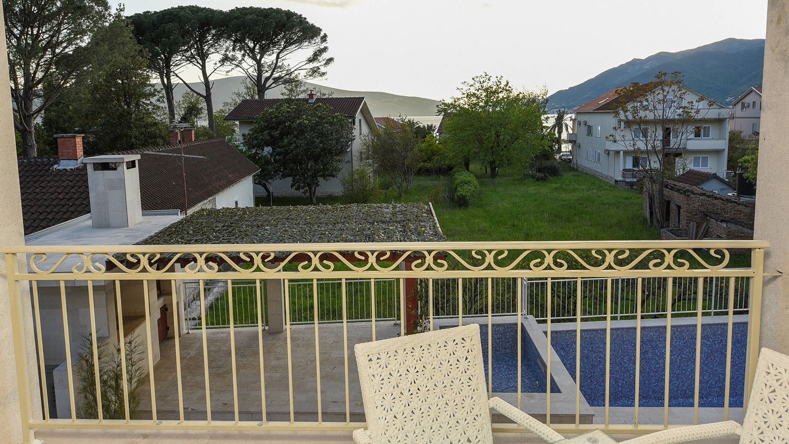 rooms-apartment-comfort-sea-view