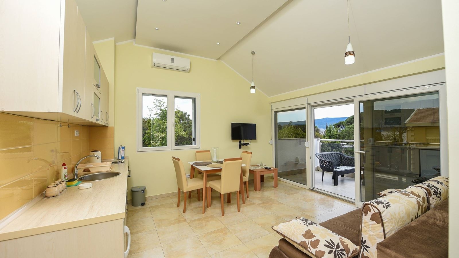 rooms-apartment-sea-view