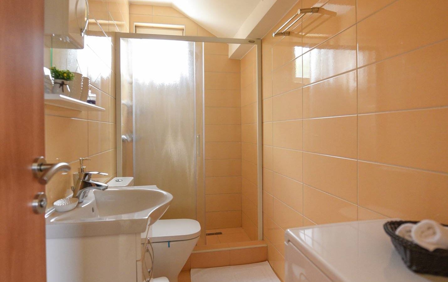 rooms-apartment-sea-view