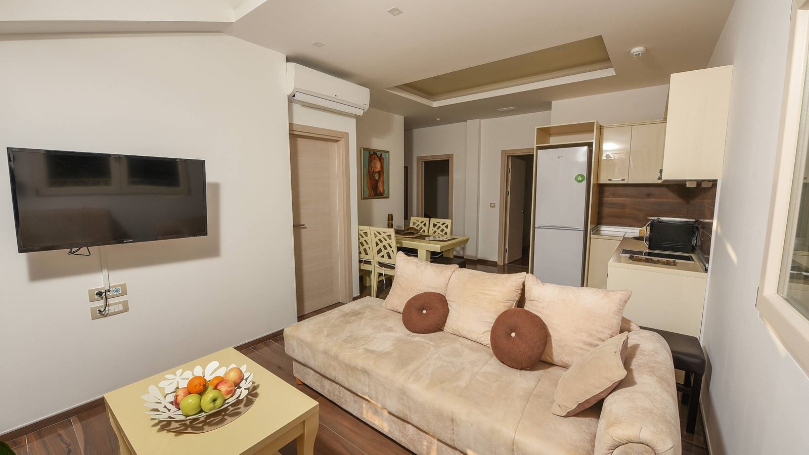 rooms-apartment-three-bedrooms