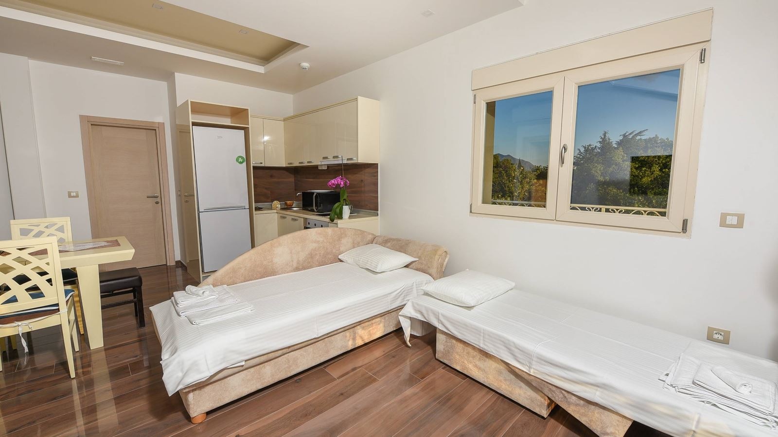 rooms-apartment-three-bedrooms