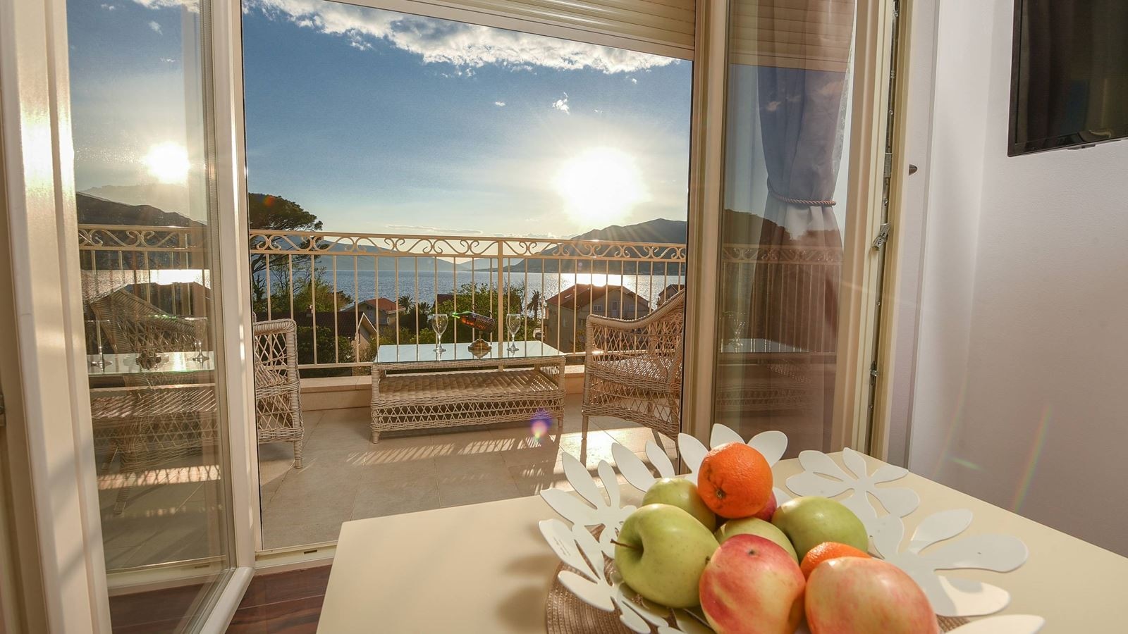 rooms-apartment-three-bedrooms