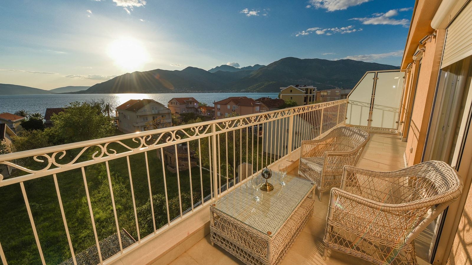 rooms-apartment-three-bedrooms