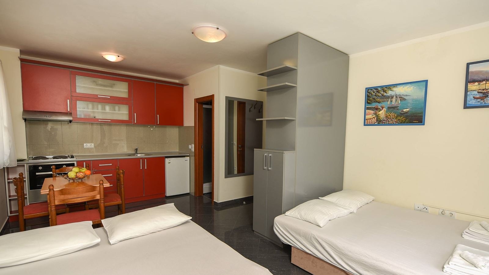 rooms-studio-capacity-4