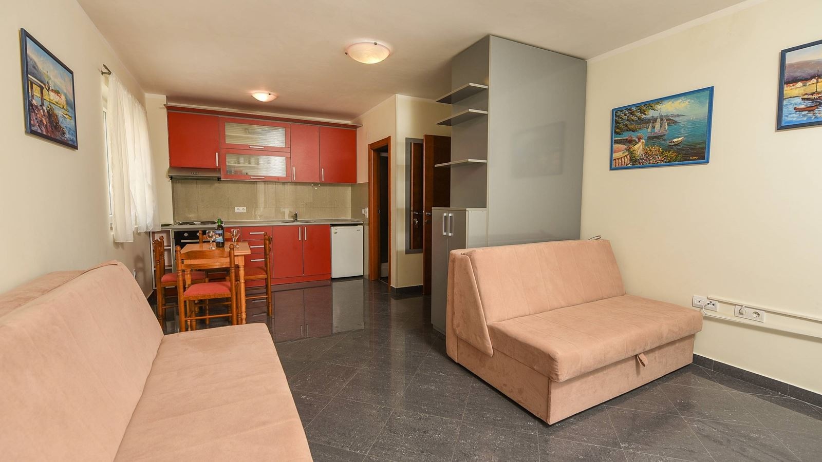 rooms-studio-capacity-4