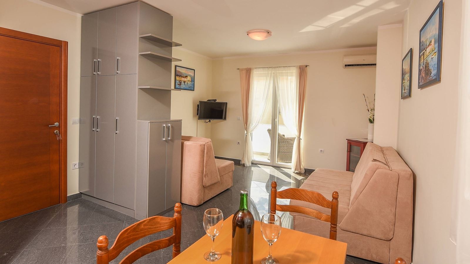 rooms-studio-capacity-4