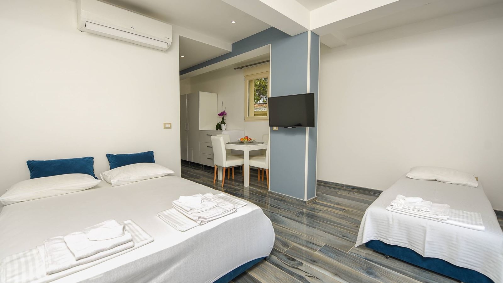 rooms-studio-capacity-5