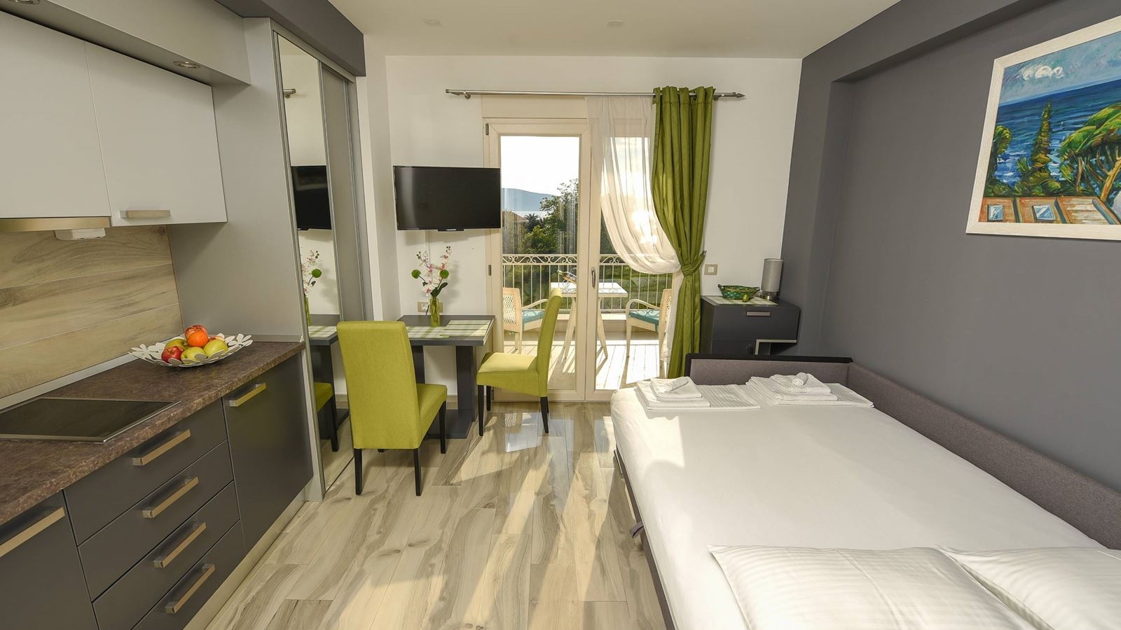 rooms-studio-sea-view-with-balcony