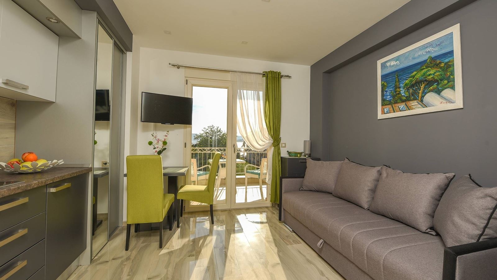 rooms-studio-sea-view-with-balcony