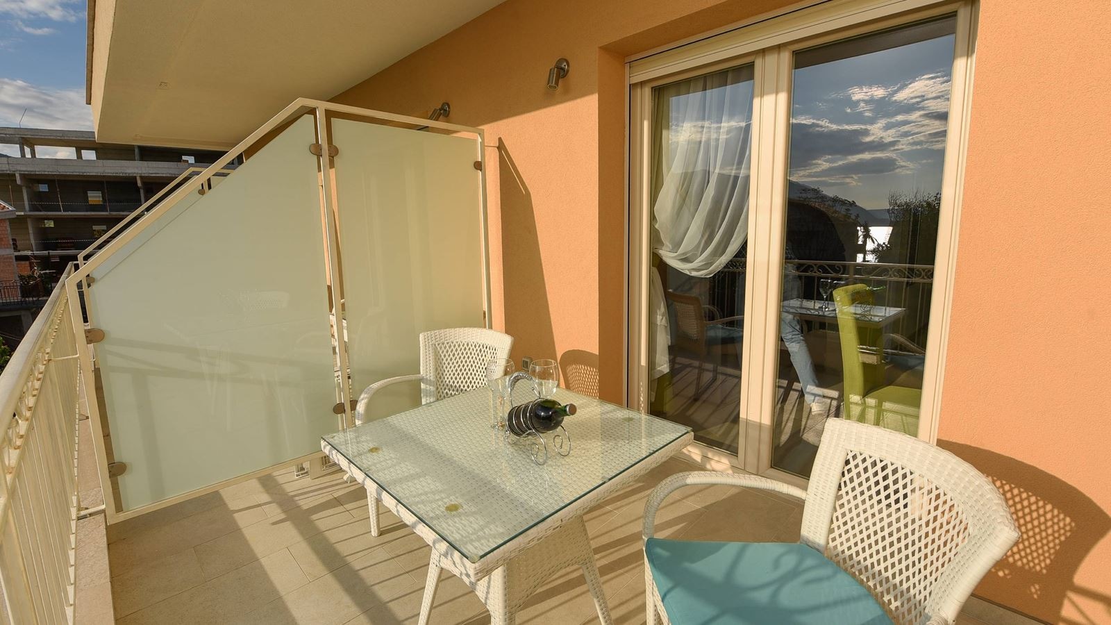 rooms-studio-sea-view-with-balcony