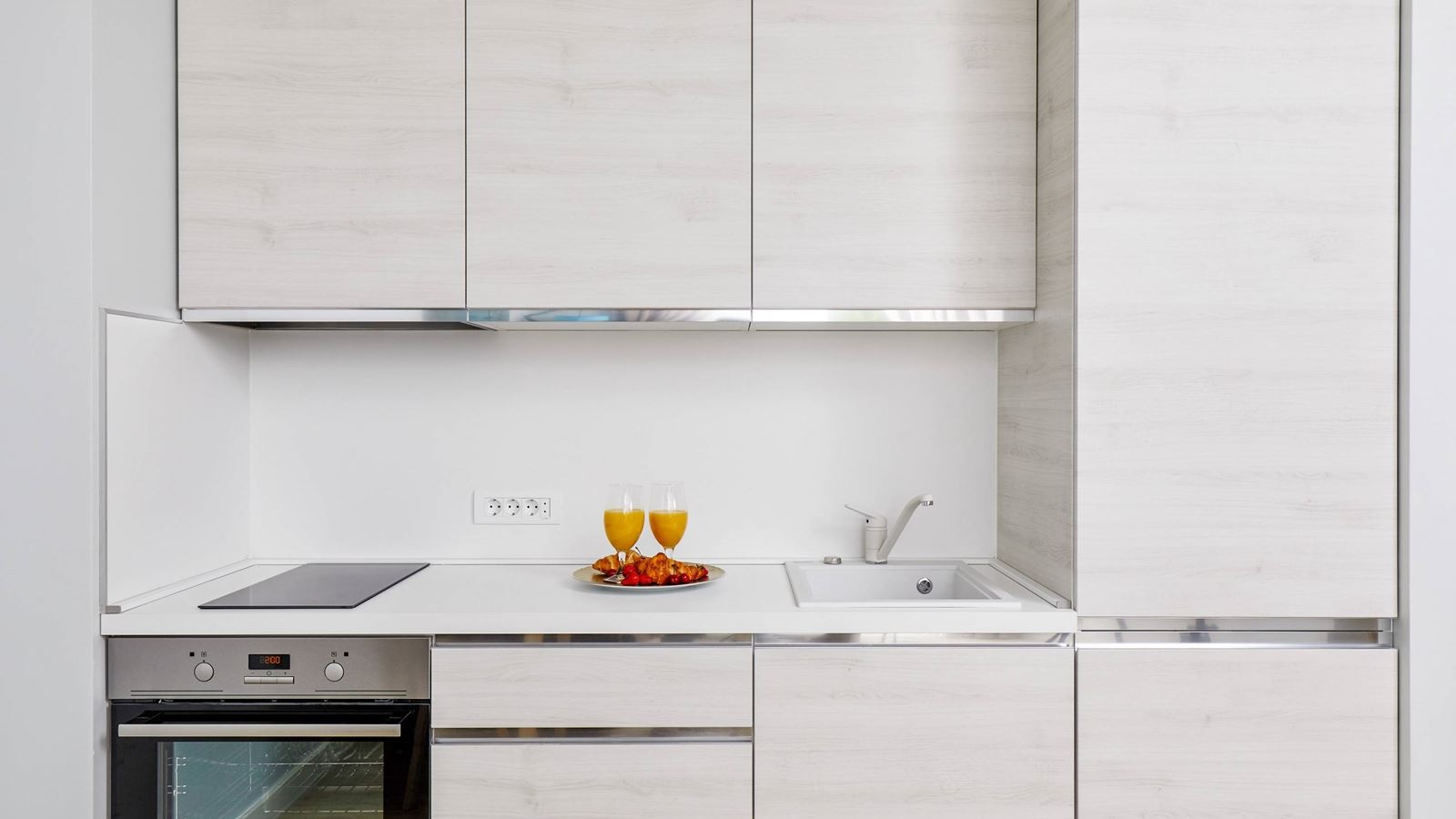 rooms-apartment-deluxe-one-bedroom