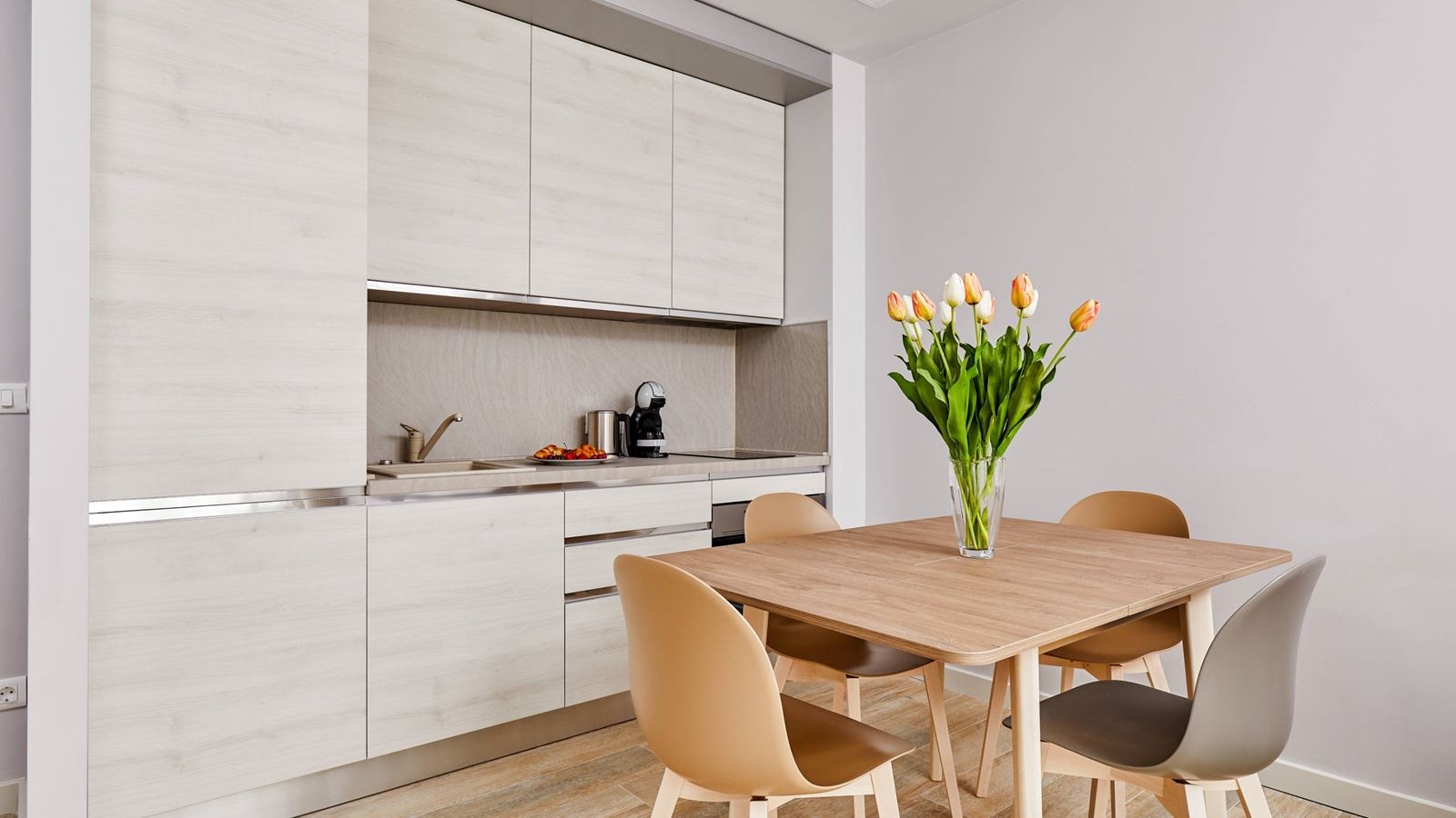 rooms-apartment-deluxe-one-bedroom