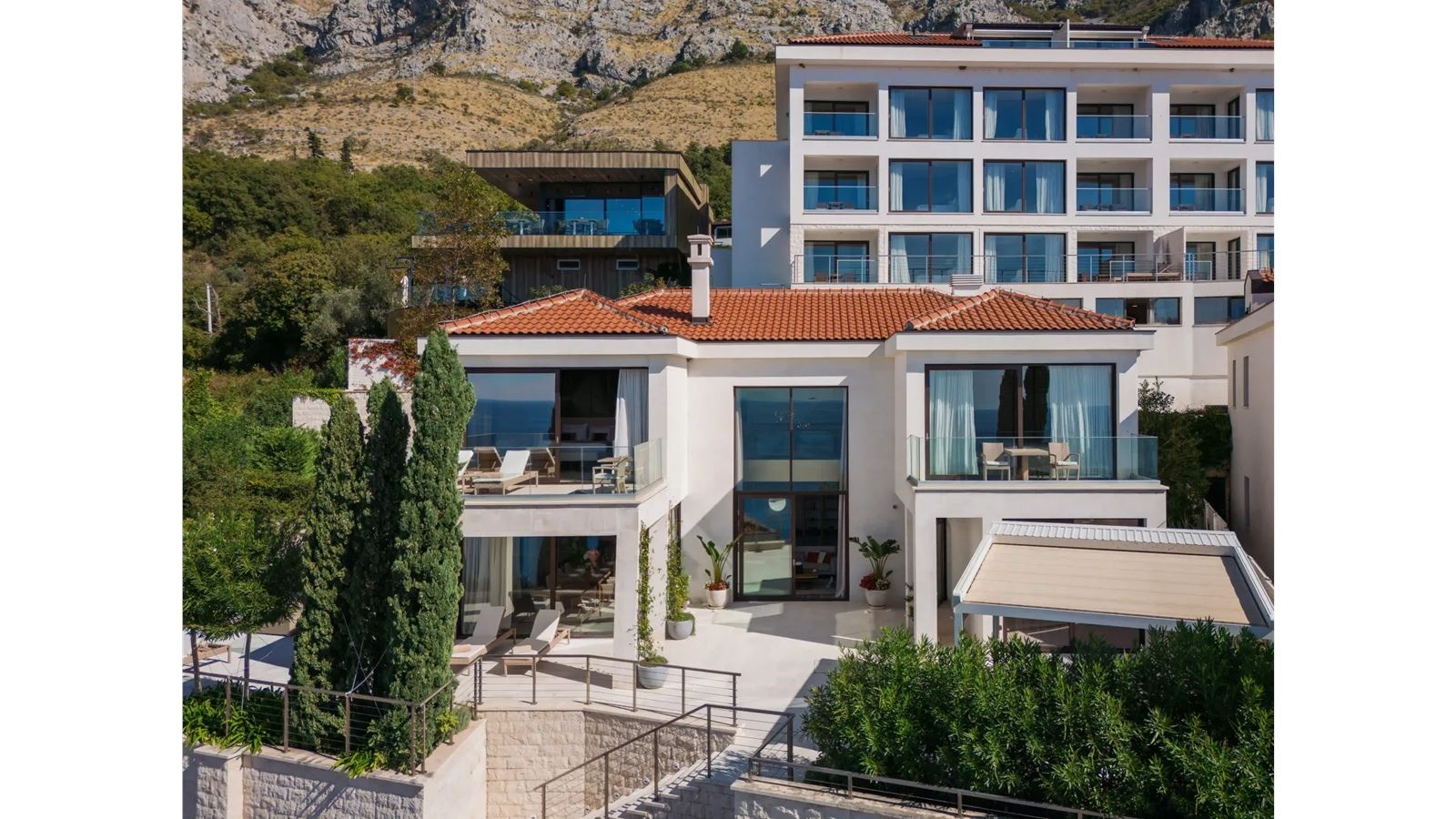 rooms-adriatic-villa-with-jacuzzi-sea-view