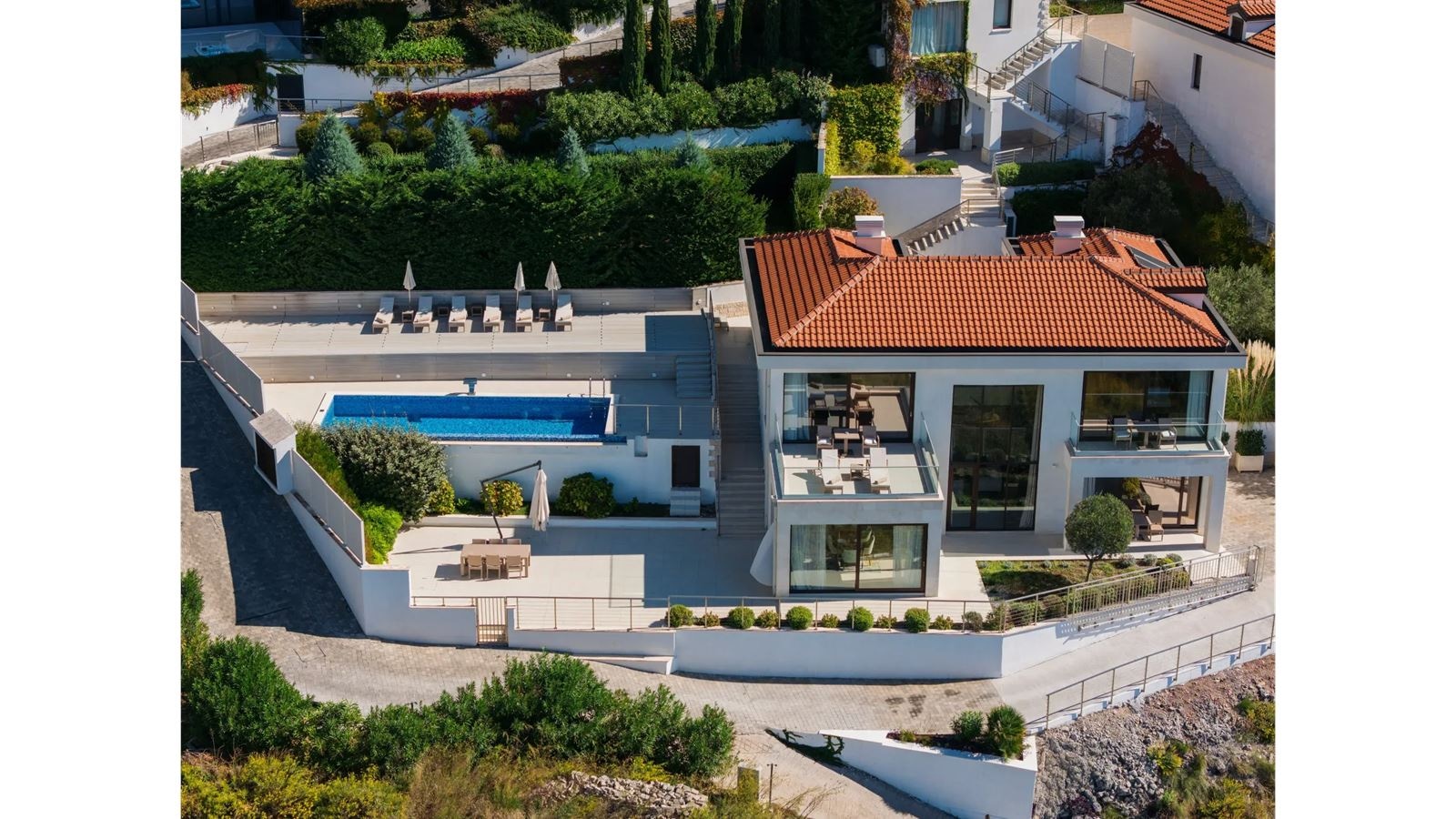 rooms-deluxe-villa-with-private-pool-sea-view