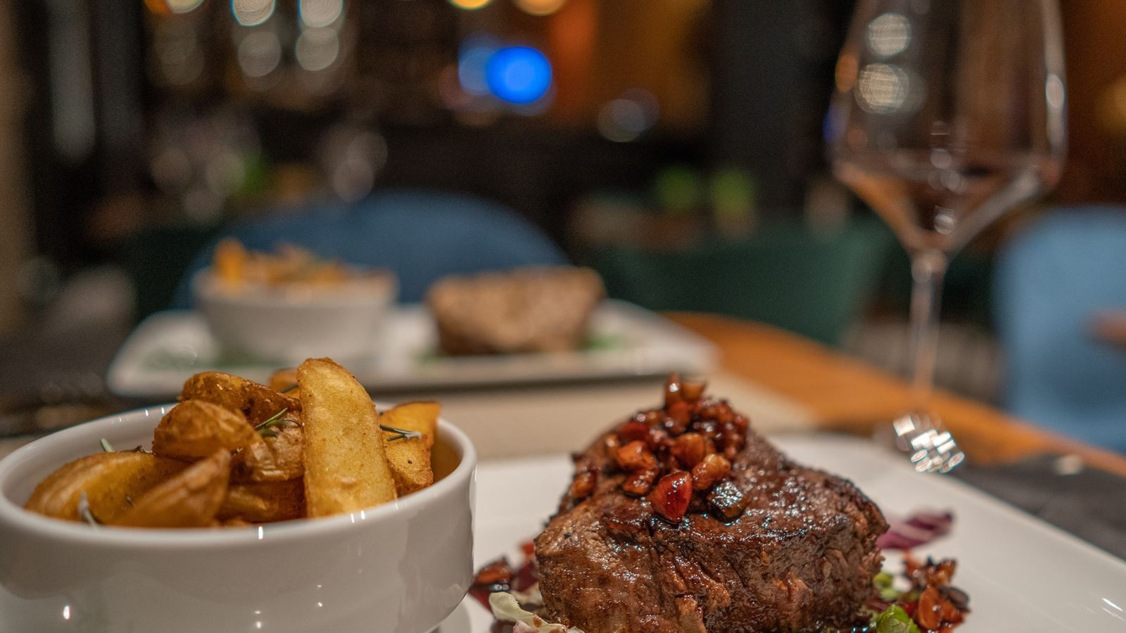 restaurants-restaurants