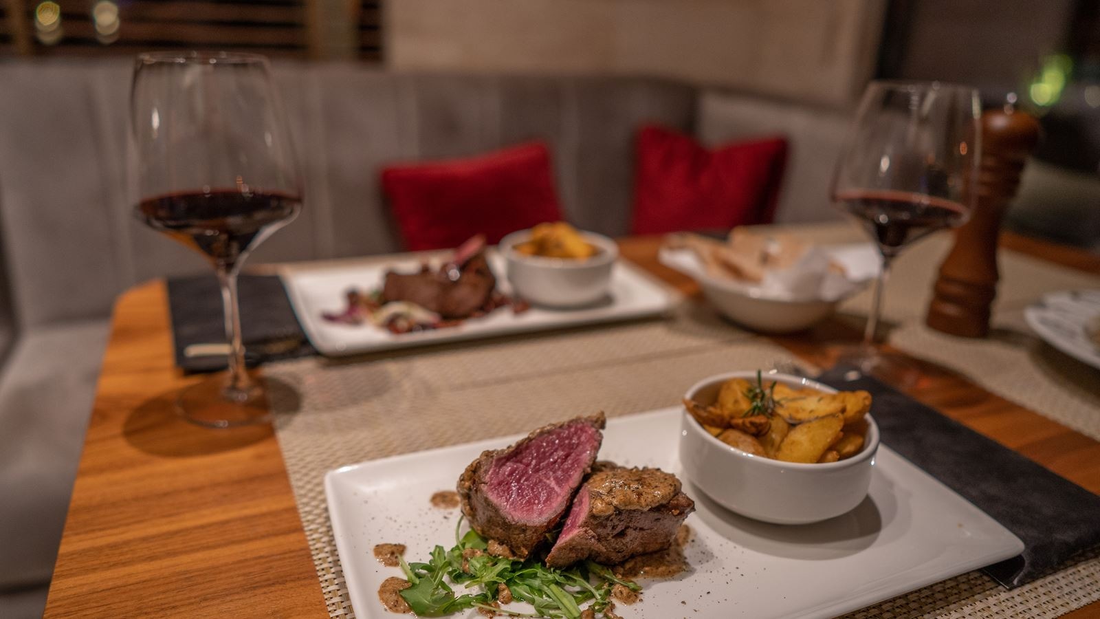 restaurants-restaurants